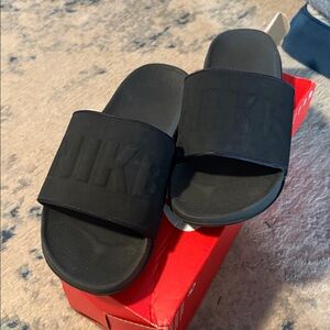Nike Offcourt Women’s Black Slide Sandals
